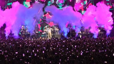 عمرو دياب يختتم حفله الحاشد في لبنان بمشهد خطير (فيديو)