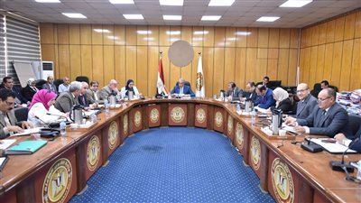 وزير العمل: التوسع في قاعدة بيانات العمالة غير المنتظمة لرعايتها وحمايتها اجتماعيا