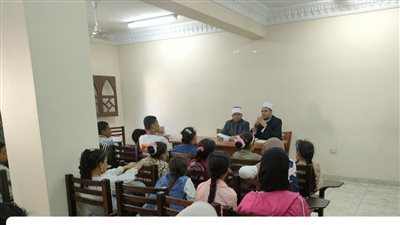 أئمة الأوقاف يواصلون شرح مناهج التربية الإسلامية واللغة العربية بالمجان