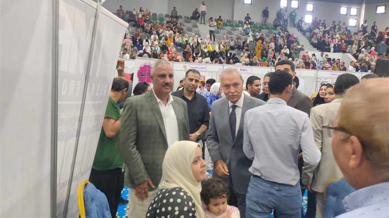 محافظ القليوبية خلال