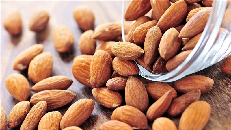 اللوز وفوائده، فيتو