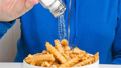 الصحة: الإفراط في الملح، يسرع إصابتك بهذا المرض 
