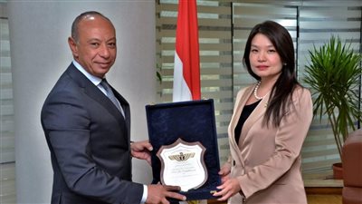 وفد إدارة الجمارك وحماية الحدود الأمريكية يشيد بالإجراءات الأمنية بالمطارات المصرية