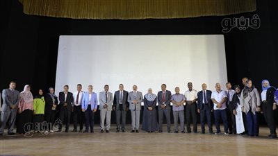 تكريم 54 من أوائل الشهادات الإعدادية والثانوية بأسوان (صور)