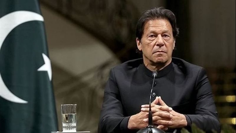 عمران خان، فيتو 