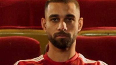 هاني ومعلول والسولية وبيبو في إعلان قميص الأهلي الجديد (صور) 