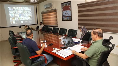 مياه أسيوط تناقش الموقف التنفيذي لمشروعات حياة كريمة