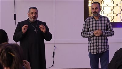 الأسقفية تطلق الكنيسة الإلكترونية لخدمة الصم وضعاف السمع