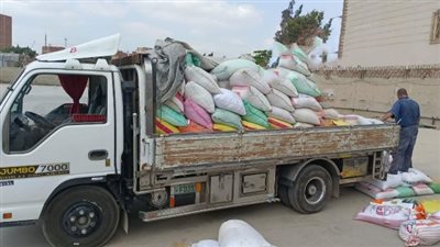 تموين الشرقية يضبط 8 أطنان قمح مهربة بههيا 