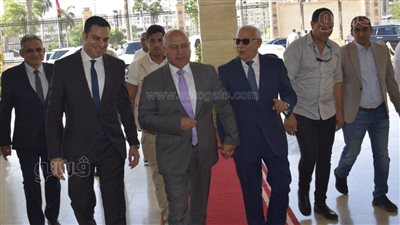 محافظ بورسعيد يستقبل وزير النقل ورئيس هيئة قناة السويس (صور) 