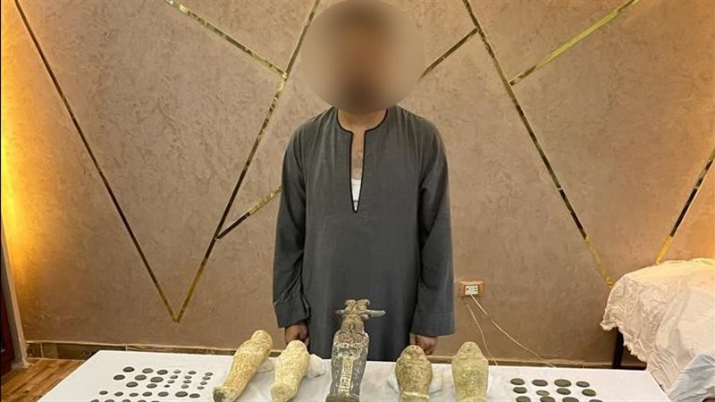 ضبط عامل بحوزة قطع