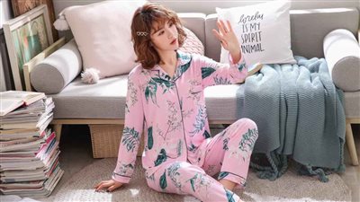 أفضل تصاميم ملابس النوم الفاخرة النسائية لعام 2023