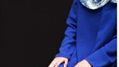 الإفتاء توضح حكم صلاة المرأة الظهر يوم الجمعة والإمام يخطب