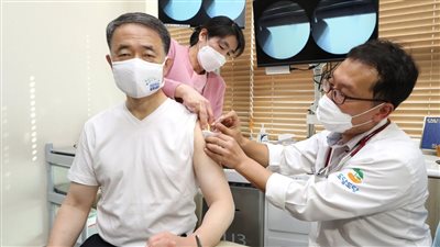 كوريا الجنوبية تغير طريقة تعاملها مع فيروس كورونا