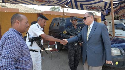 محافظ أسيوط يشكر الضباط والجنود لمشاركتهم في تأمين الاحتفال السنوى لدير العذراء بدرنكة