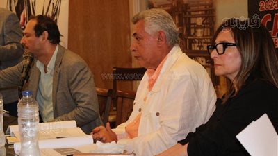 6 إصدارات ضمن مطبوعات مهرجان القاهرة للمسرح التجريبي في دورته الثلاثين (صور)