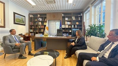 وزيرة الهجرة تبحث مع وزير الداخلية القبرصي تعظيم التعاون المشترك في ملف الهجرة 
