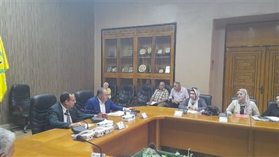 محافظ شمال سيناء يفتتح ورشة عمل للمشاركين في مبادرة المشروعات الخضراء