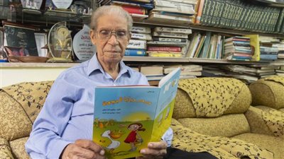 سر اختيار يعقوب الشاروني شخصية العام لمعرض كتاب الطفل 2024