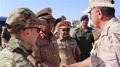 وفد عسكري روسي في بنغازي لبحث تدريب الجيش الليبي ومحاربة الإرهاب (فيديو)