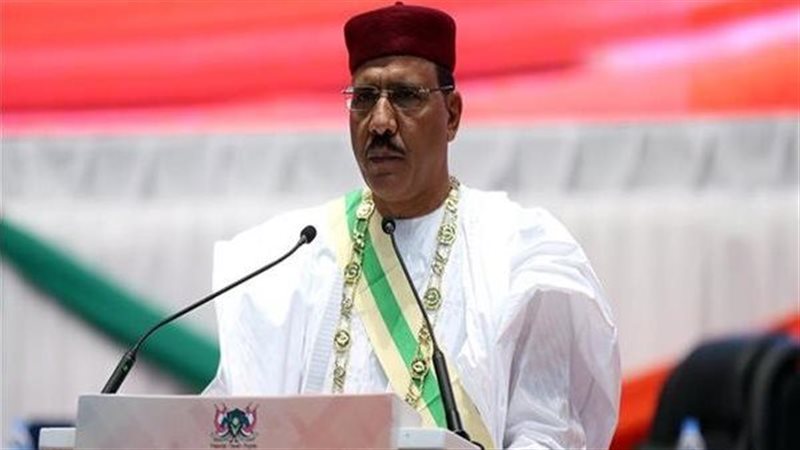 محمد بازوم رئيس النيجر،