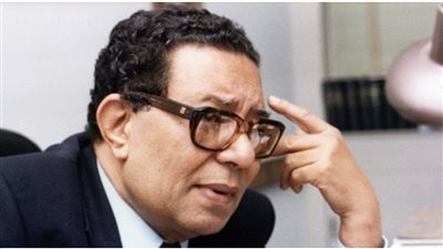 أحمد بهاء الدين، الكاتب الذي افتقده قراؤه، وقالوا عنه: لم يقل قط ما يخالف ضميره