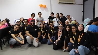 جامعة الطفل في زيارة لحاسبات عين شمس (صور)