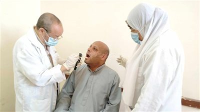 تقديم خدمات طبية مجانية لـ1400 حالة خلال قافلة بقرية الجهاد 4 بالمنيا