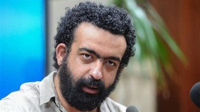 المخرج ماندو العدل يكتب أول رواية من تأليفه