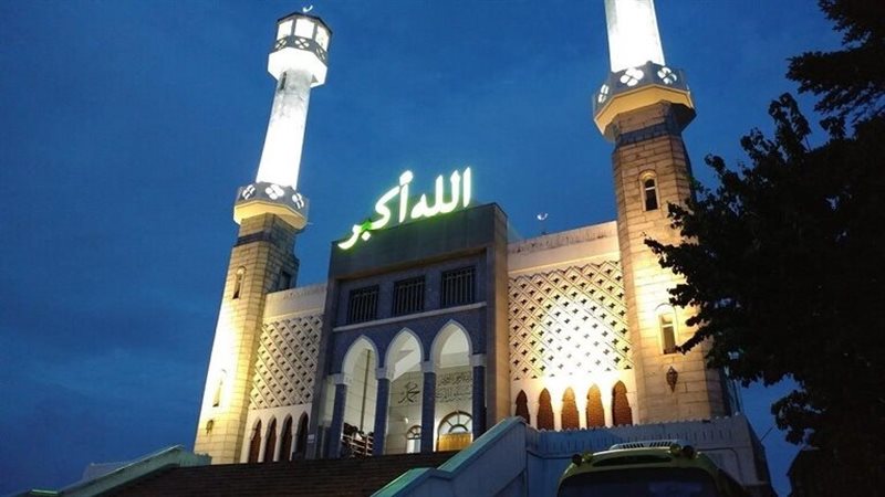 بناء مسجد بكوريا