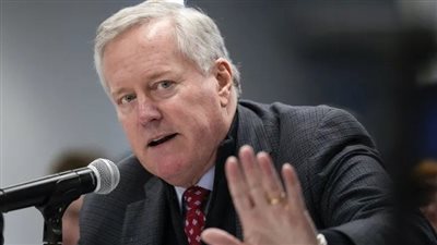 كبير موظفي البيت الأبيض السابق يسلم نفسه لسلطات سجن فولتون بجورجيا