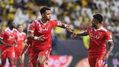 الدوري السعودي، الوحدة يتقدم 2-1 أمام ضمك في الشوط الأول وطارق حامد أساسي
