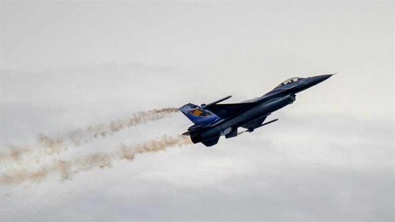 F-16، فيتو