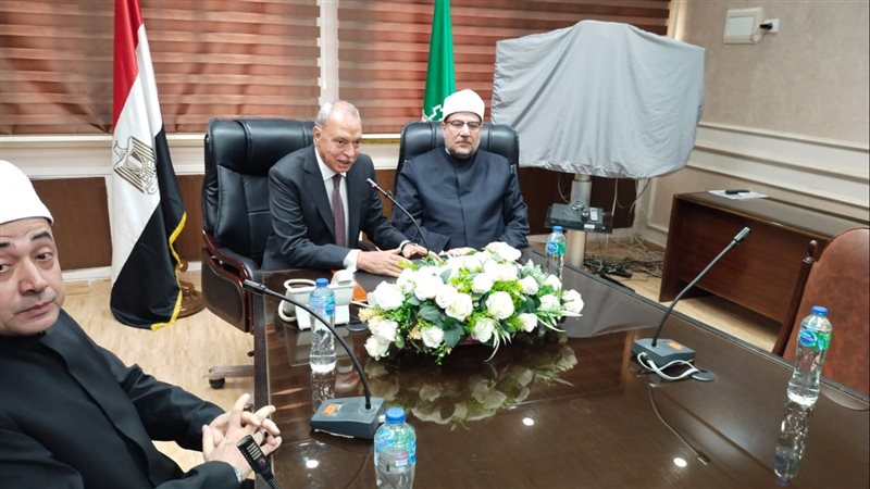 وزير الأوقاف الدكتور