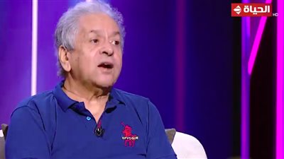 عمر عبدالعزيز يكشف الفرق بين عادل إمام وسمير غانم ومحمد صبحي (فيديو)