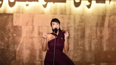 فايا يونان تبدأ حفلها بالقلعة بـ