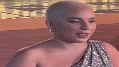 بعد شيرين وأسما شريف منير، لماذا تلجأ السيدات لحلق شعر الرأس “زيرو”؟