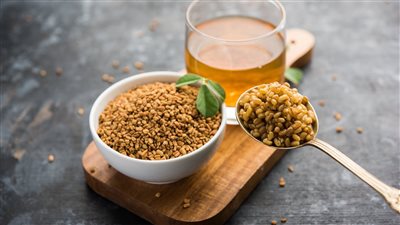 فوائد الحلبة الحصى، تسيطر على الكوليسترول والوزن