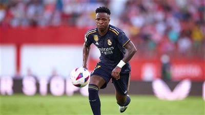 أنشيلوتي يكشف مدة غياب فينيسيوس وحاجة ريال مدريد لصفقات جديدة