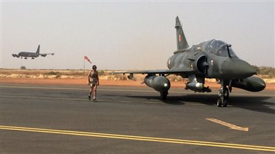معلومات عن القاعدة العسكرية الفرنسية في النيجر، تضم ألفي جندي وأكثر من 100 طائرة 