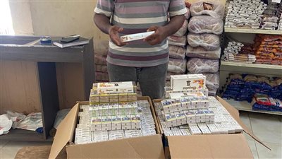 ضبط أحد محلات الجملة امتنع عن بيع السجائر، وتحريز الكميات المضبوطة في الإسكندرية 