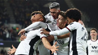  الدوري الإنجليزي، فولهام يتقدم على أرسنال 1-0 في الشوط الأول 