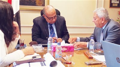 القابضة للأدوية تعلن عن أسعارها وحجم إنتاجها وتأثير تقلبات العملة 