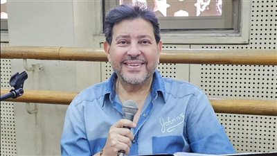 هاني شاكر ينشر صورا من بروفات حفله بمهرجان القلعة غدا