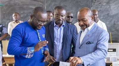 خوفا من المعارضة، فرض حظر التجوال وقطع خدمات الإنترنت بالجابون