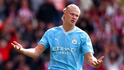 هالاند يتفوق على ميسي ودي بروين ويفوز بجائزة أفضل لاعب في أوروبا