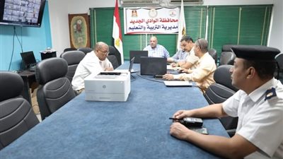 فى يومها قبل الأخير، انتظام طلاب الثانوية العامة بلجان الامتحانات بالوادي الجديد 