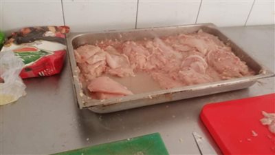 صحة جنوب سيناء تضبط 315 عبوة منتهية الصلاحية وتحرر 42 محضرا بحملة على الأسواق