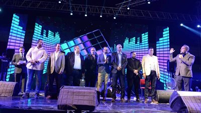 الطيران يكرم فريق 2004 بطل كأس القاهرة لكرة القدم