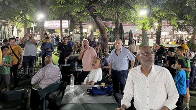 أعضاء بنادي الزمالك يقتمحون المبني الإداري اعتراضا علي تعيين عماد البناني (فيديو)